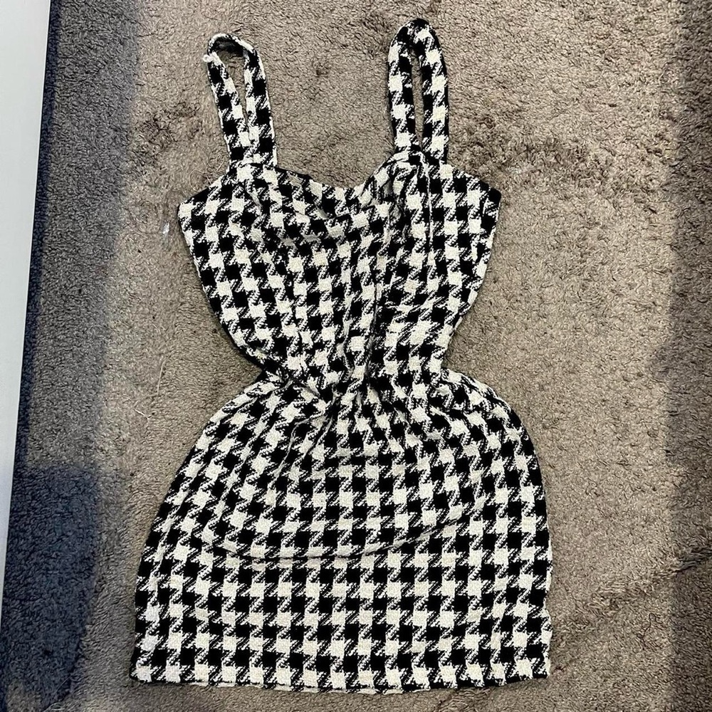 FASHION NOVA Vintage like tweed preppy houndstooth aline mini bodycon dress.